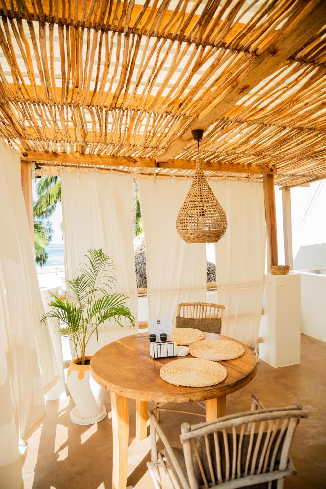 Boho Boutique Hotel - Beachfront , Adults Only , Private Pool Kiwengwa  Buitenkant foto